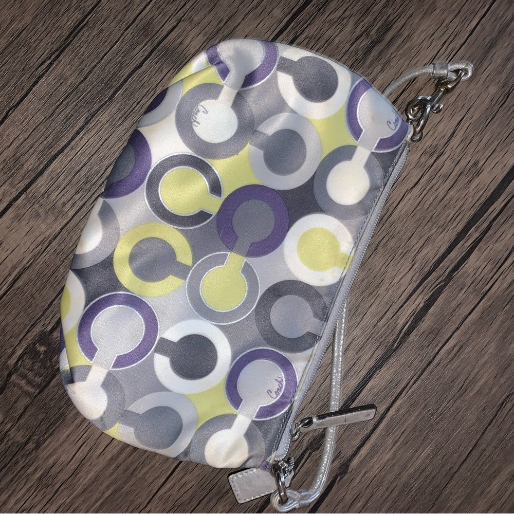 Coach Wristlet - Picture 4 of 4